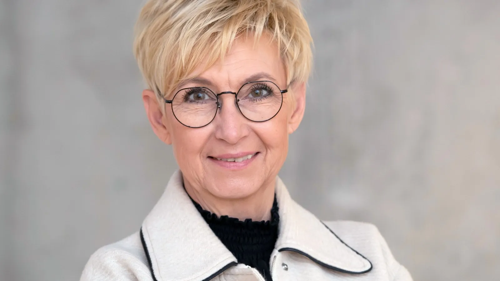 Manuela Härtel-Dören, Präsidentin des Zentralverbands des Deutschen Friseurhandwerks im handwerk.com-Interview.